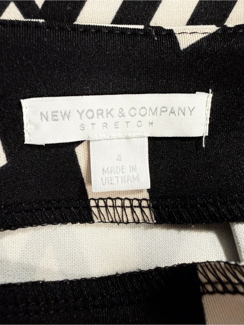 New York & Company Black and Cream Lattice Pencil Skirt Women’s Size Small - Picture 4 of 8